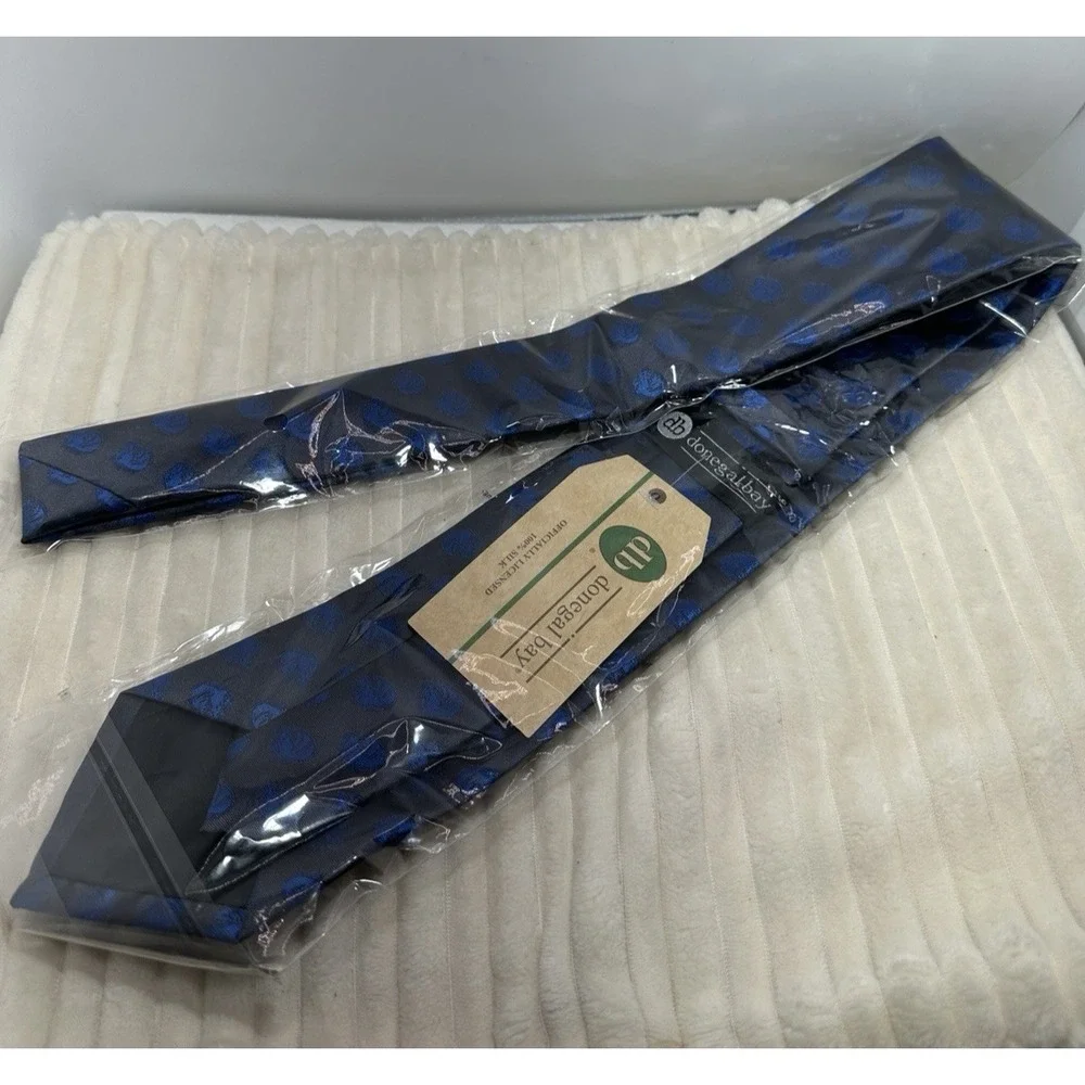 Boise State Bronco Grey Tie 100% Silk-Donegal Bay-College Business NWT